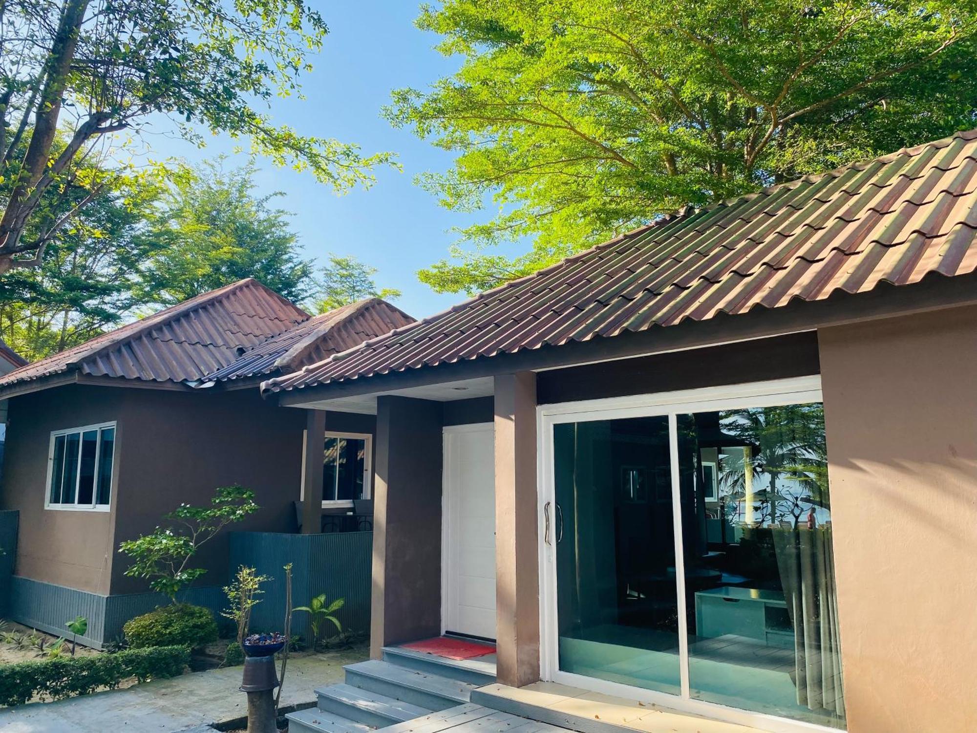 Bella Vista Beach Resort Koh Lipe Bagian luar foto