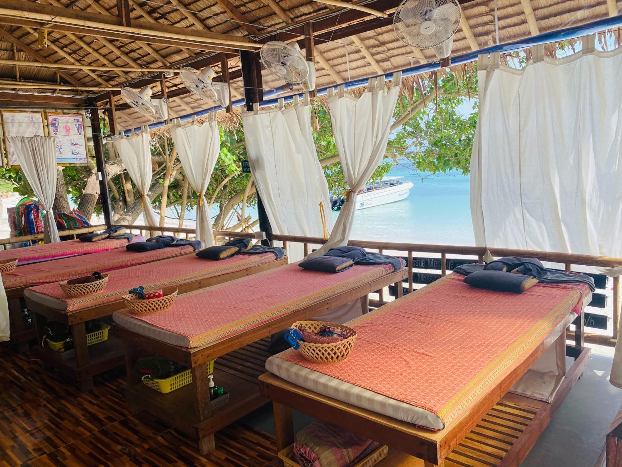 Bella Vista Beach Resort Koh Lipe Bagian luar foto