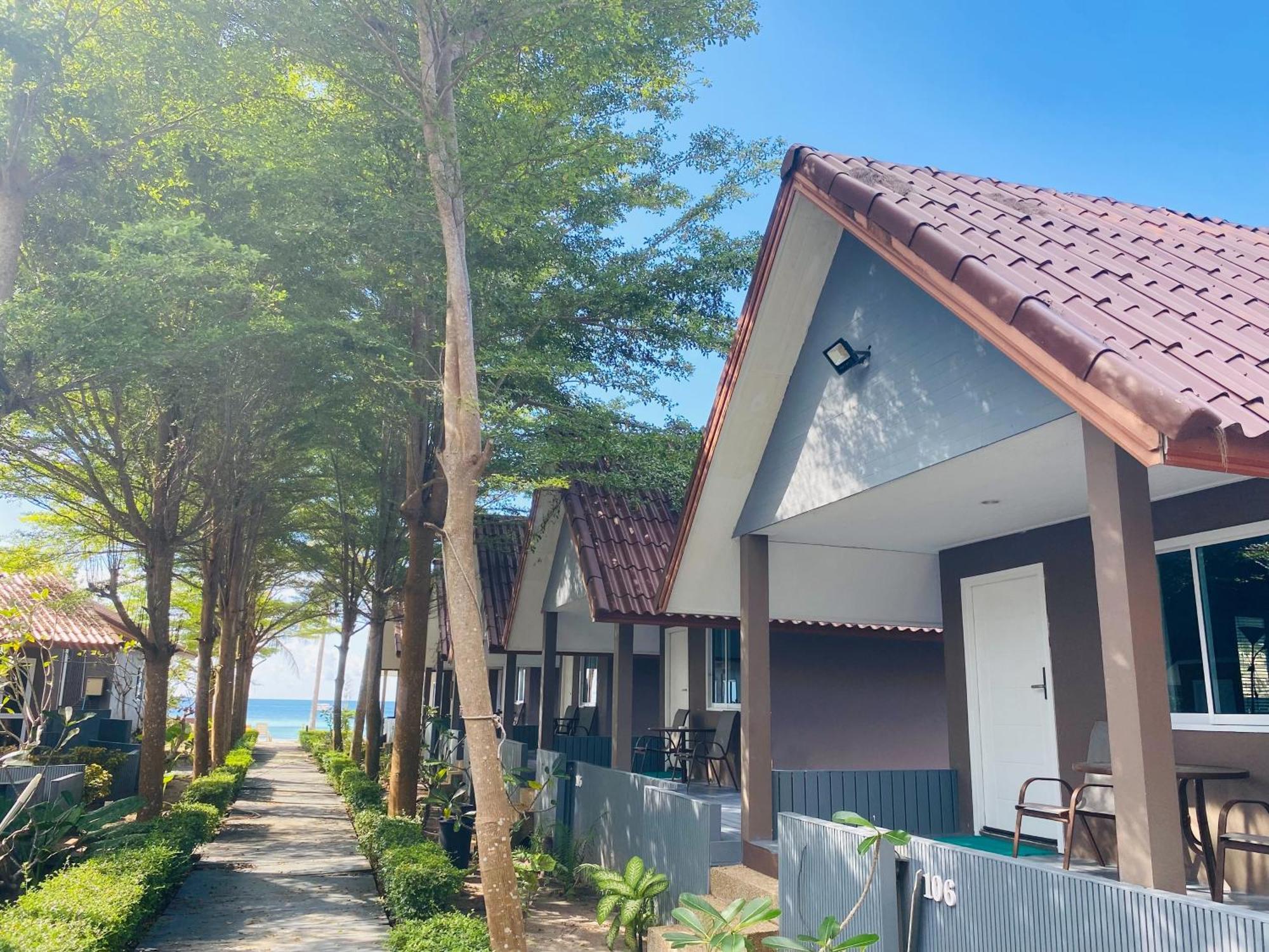 Bella Vista Beach Resort Koh Lipe Bagian luar foto