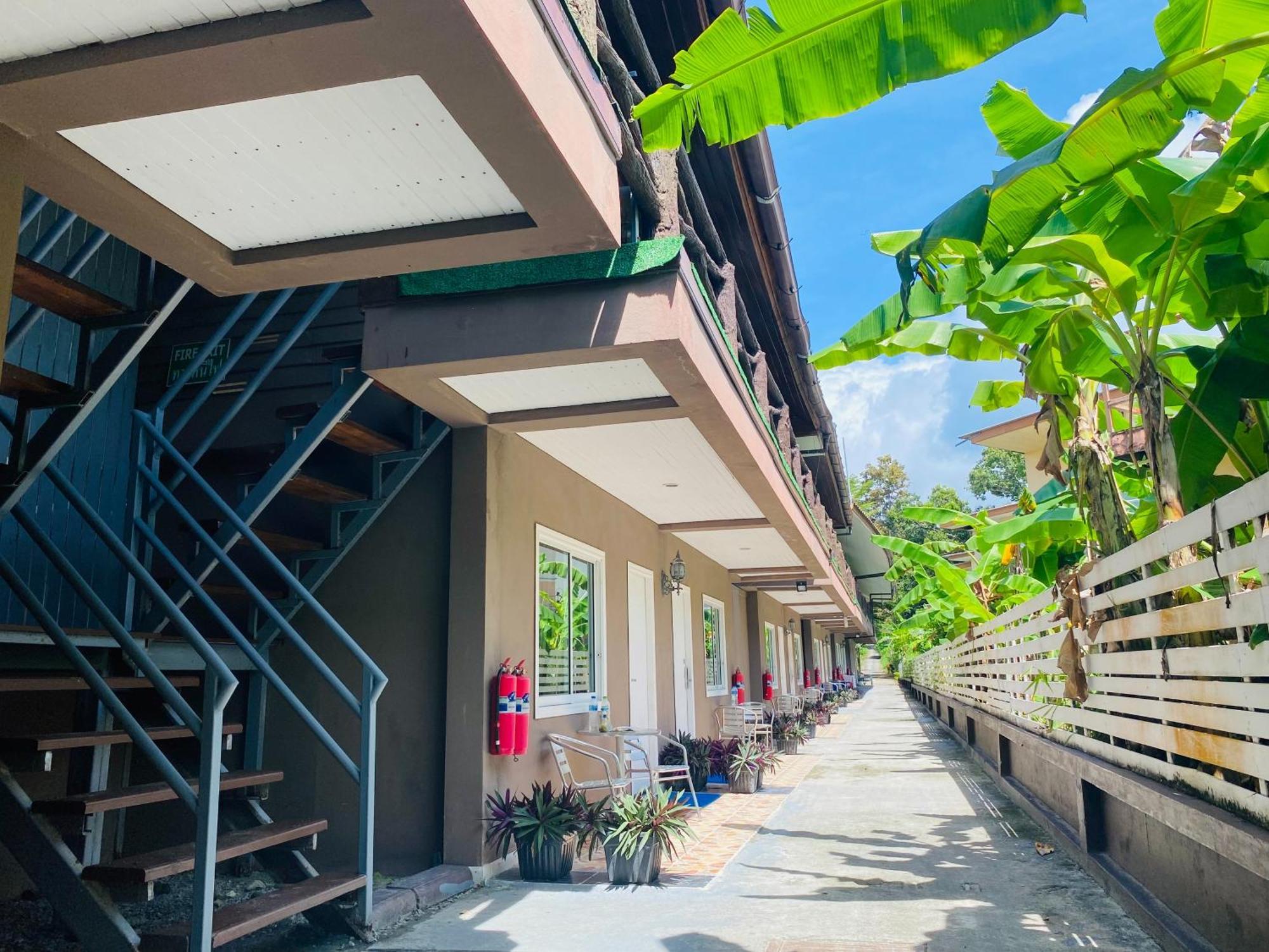 Bella Vista Beach Resort Koh Lipe Bagian luar foto