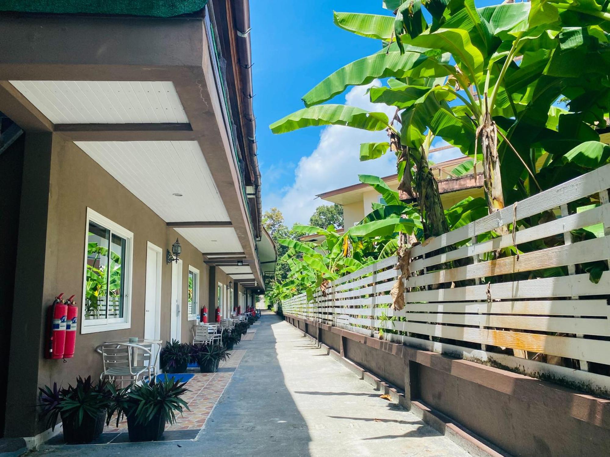 Bella Vista Beach Resort Koh Lipe Bagian luar foto