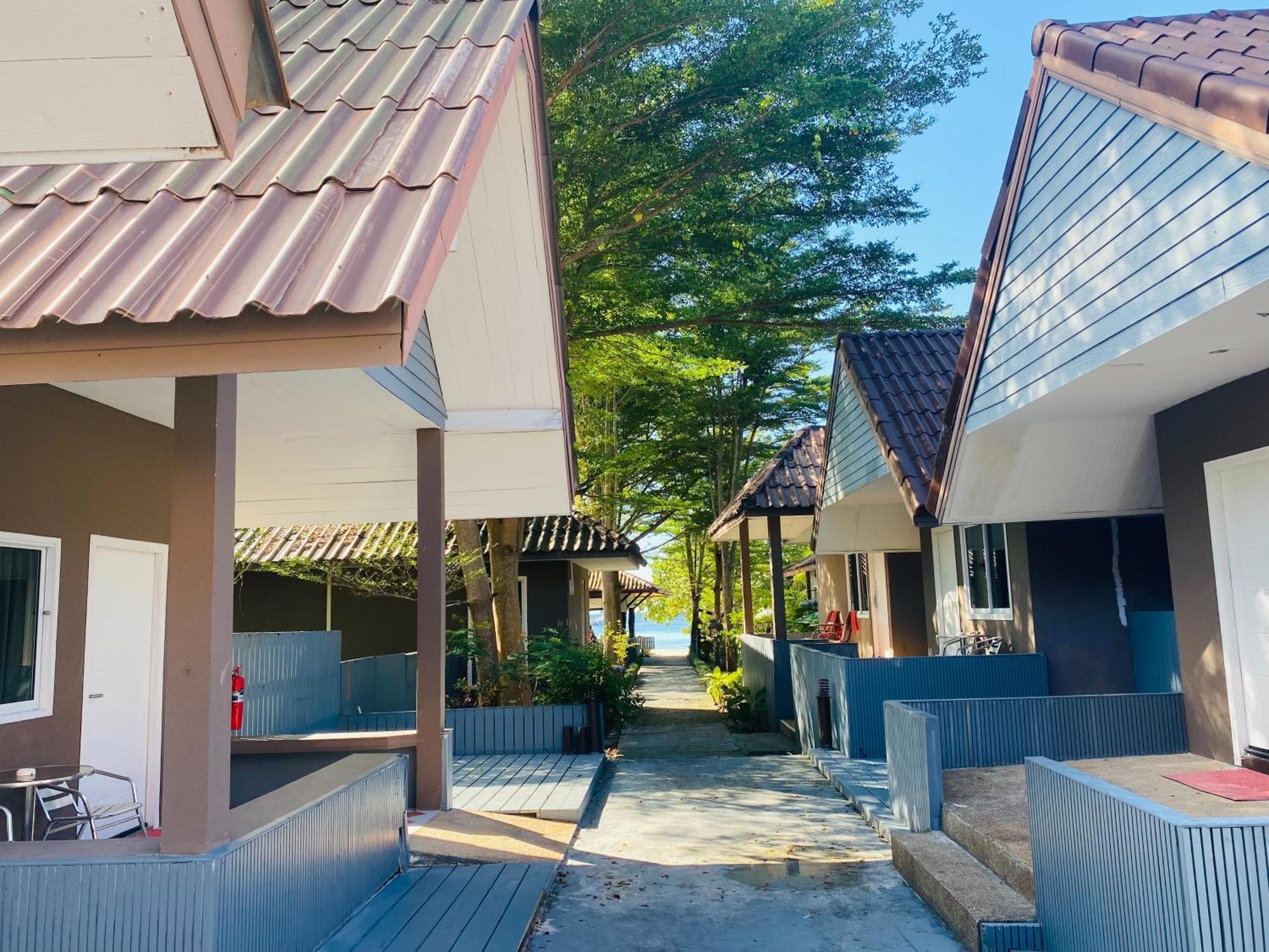 Bella Vista Beach Resort Koh Lipe Bagian luar foto