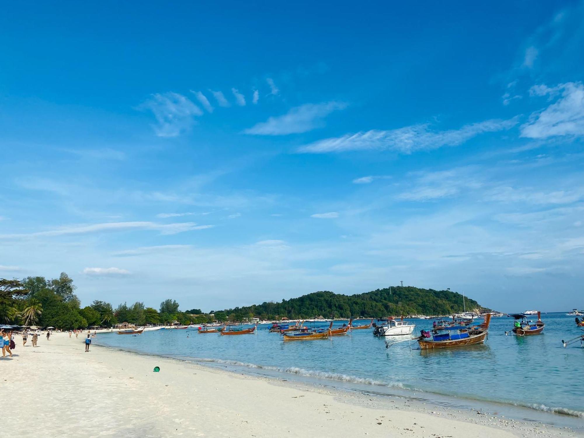 Bella Vista Beach Resort Koh Lipe Bagian luar foto